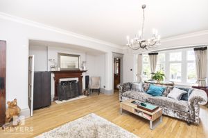 Photo 10- click for photo gallery